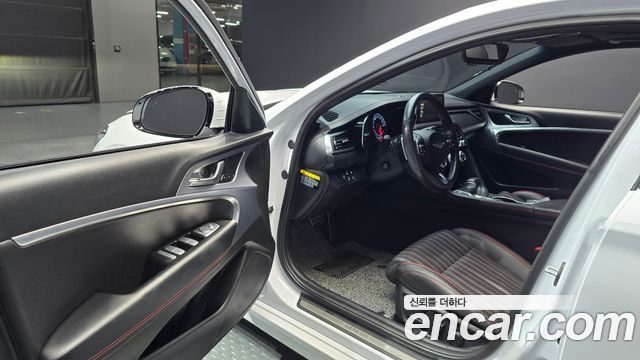 Genesis G70 2.0T AWD Sport Package 2019 — фото 10