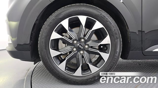 Kia Carnival (IV) Diesel 9-Seater Signature 2023 — фото 5