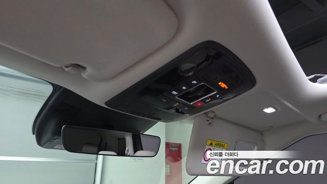 Kia Carnival (IV) HEV 9seater Nobless 2025 — фото 30