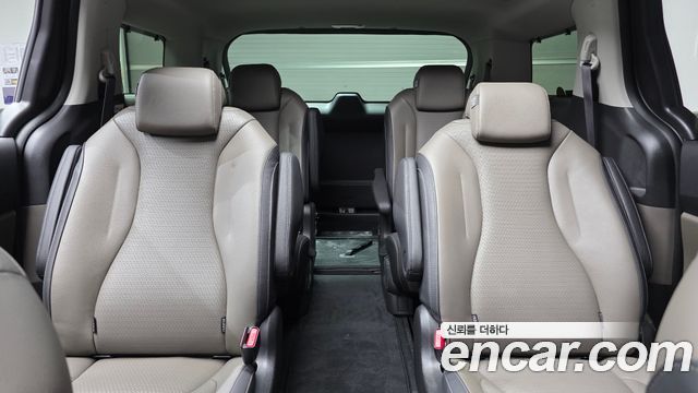 Kia Carnival (IV) HEV 9seater Nobless 2025 — фото 36