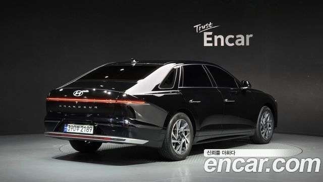 Hyundai Grandeur (GN7) 2,5 Gasoline 2WD Exclusive 2023 — фото 2