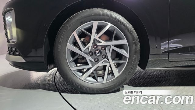 Hyundai Grandeur (GN7) 2,5 Gasoline 2WD Exclusive 2023 — фото 5