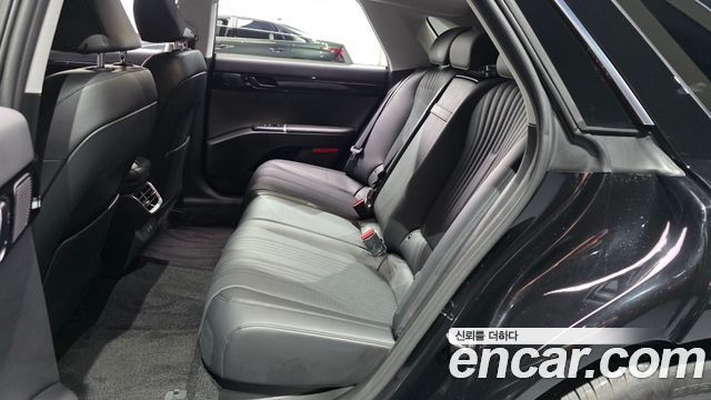Hyundai Grandeur (GN7) 2,5 Gasoline 2WD Exclusive 2023 — фото 11