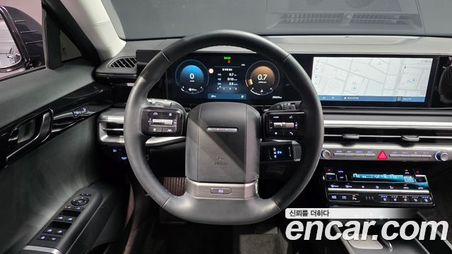 Hyundai Grandeur (GN7) 2,5 Gasoline 2WD Exclusive 2023 — фото 13