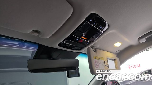 Hyundai Grandeur (GN7) 2,5 Gasoline 2WD Exclusive 2023 — фото 19