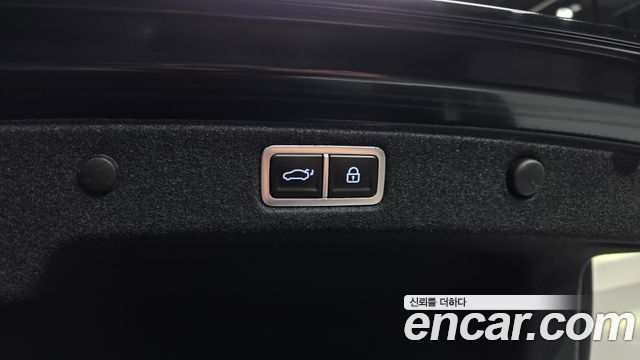 Hyundai Grandeur (GN7) 2,5 Gasoline 2WD Exclusive 2023 — фото 20