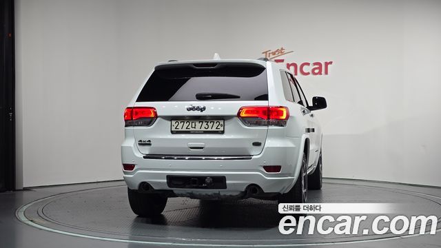 Jeep Grand Cherokee 3.0 Diesel Overland WK2 2020 — фото 4