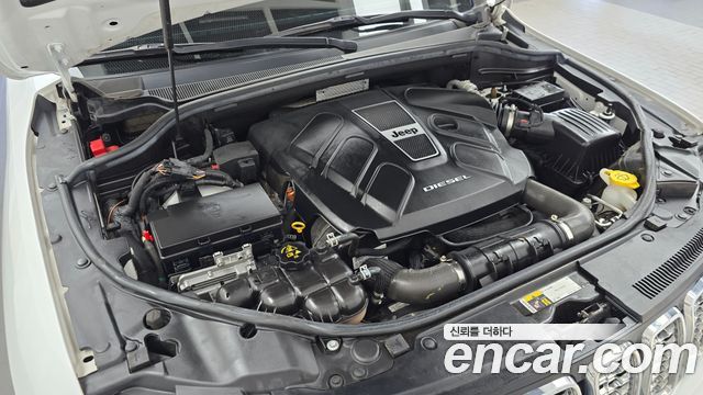 Jeep Grand Cherokee 3.0 Diesel Overland WK2 2020 — фото 6