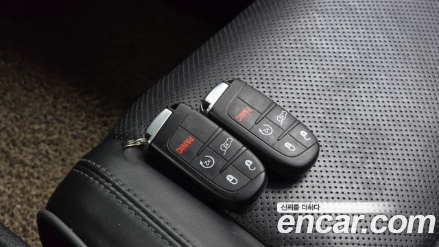 Jeep Grand Cherokee 3.0 Diesel Overland WK2 2020 — фото 19