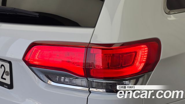 Jeep Grand Cherokee 3.0 Diesel Overland WK2 2020 — фото 29