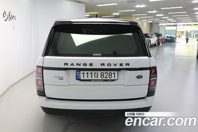 Land Rover Range Rover (IV) D350 Vogue SE Disel 2022 — фото 6