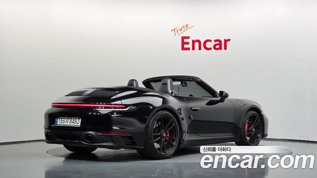 Porsche 911 (992) Carrera 4 GTS Cabriolet 2023 — фото 2