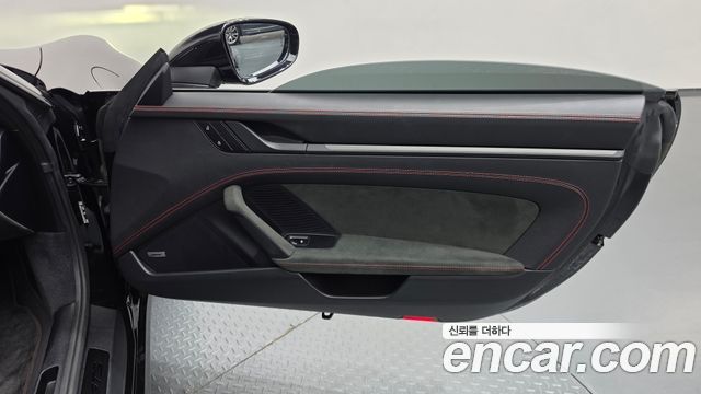 Porsche 911 (992) Carrera 4 GTS Cabriolet 2023 — фото 25