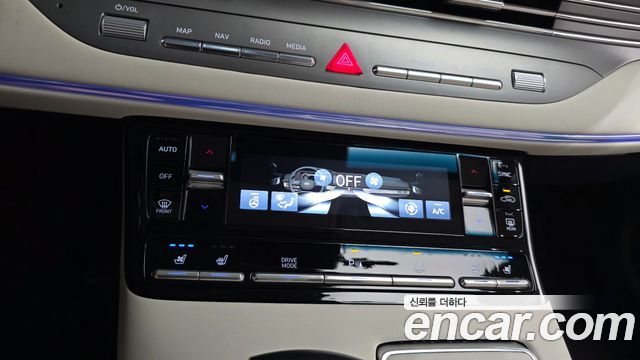 Hyundai Grandeur (IG) 2.5 Le Blanc 2023 — фото 22