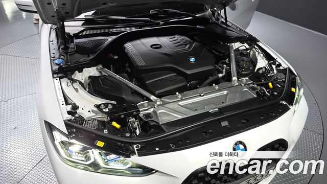BMW 4 Series (G22) 420i M Sport Convertible 2024 — фото 6