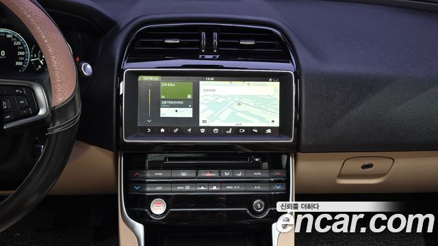 Jaguar XE 20d Prestige 2018 — фото 14