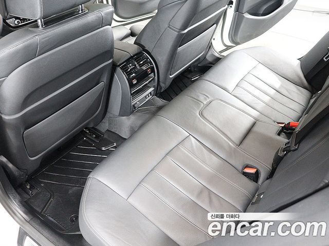 BMW 5 Series (G30) 520i M Sport 2023 — фото 19