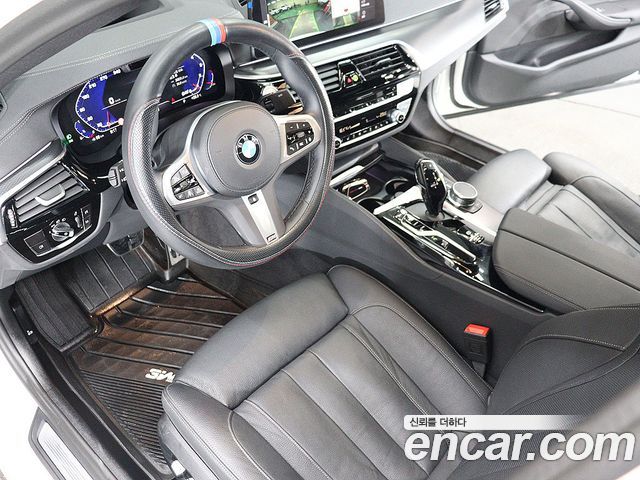 BMW 5 Series (G30) 520i M Sport 2023 — фото 20