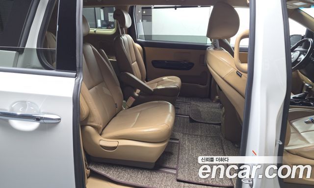 Kia Carnival 9-Seater Noblesse Special 2019 — фото 11