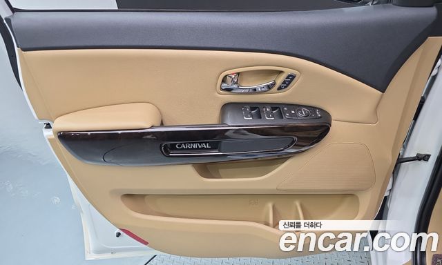 Kia Carnival 9-Seater Noblesse Special 2019 — фото 24