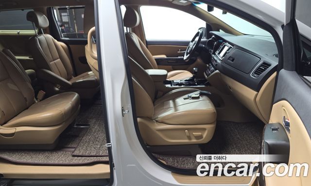 Kia Carnival 9-Seater Noblesse Special 2019 — фото 26