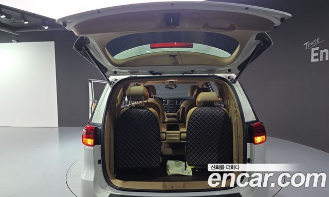 Kia Carnival 9-Seater Noblesse Special 2019 — фото 27