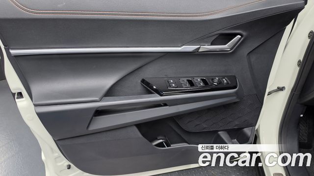 KG Mobility (SsangYong) Torres EVX TV7 2024 — фото 30