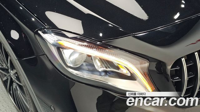 Mercedes-Benz GLA-Class (X156) GLA45 AMG 4MATIC 2019 — фото 22