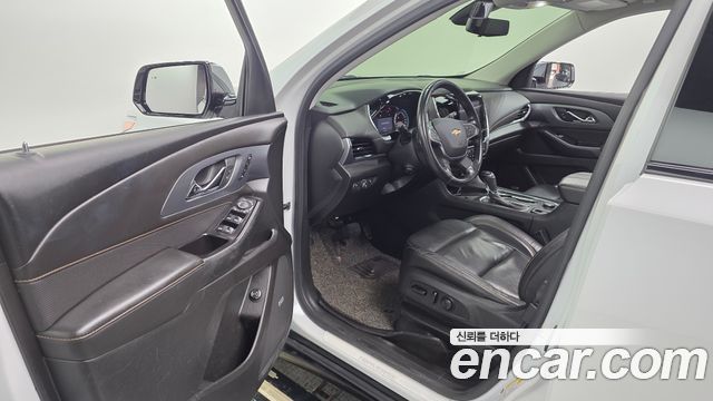 Chevrolet Traverse 3.6 AWD Redline 2020 — фото 10