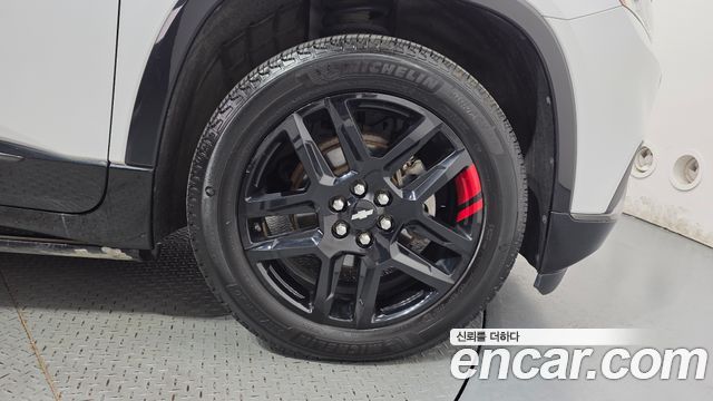 Chevrolet Traverse 3.6 AWD Redline 2020 — фото 20