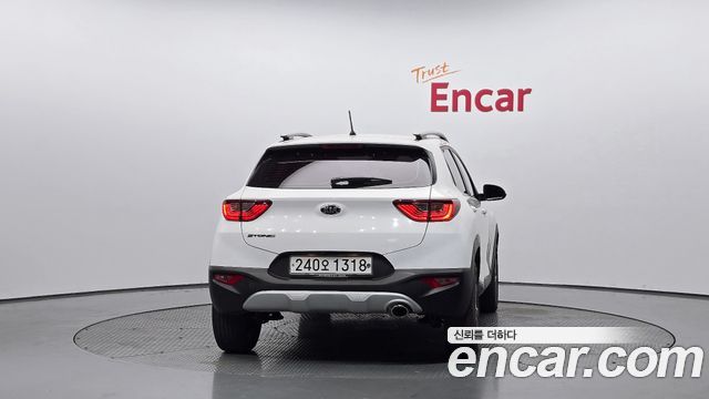 Kia Stonic 1.4 Trendy 2020 — фото 4