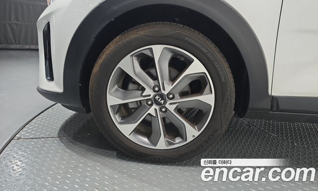 Kia Stonic 1.4 Trendy 2020 — фото 5