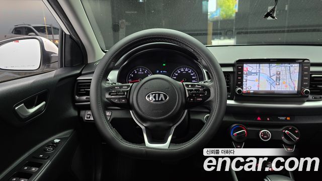 Kia Stonic 1.4 Trendy 2020 — фото 12