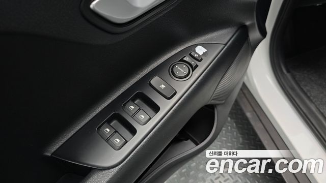 Kia Stonic 1.4 Trendy 2020 — фото 15