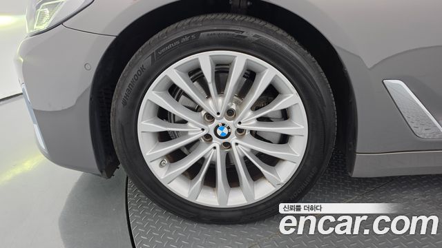 BMW 5 Series (G30) 520i Luxury 2021 — фото 5