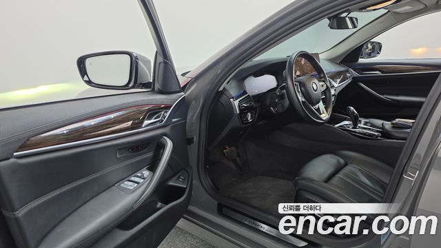 BMW 5 Series (G30) 520i Luxury 2021 — фото 10