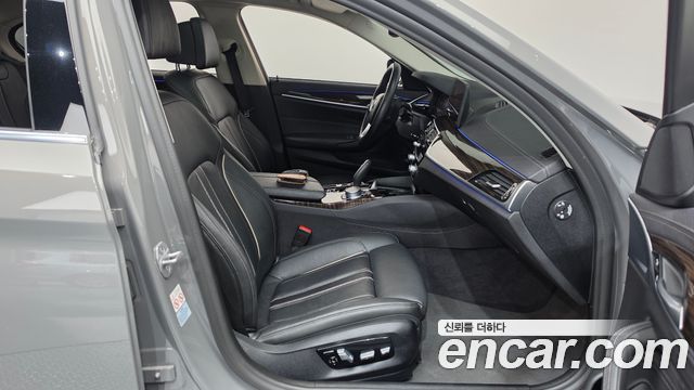 BMW 5 Series (G30) 520i Luxury 2021 — фото 26