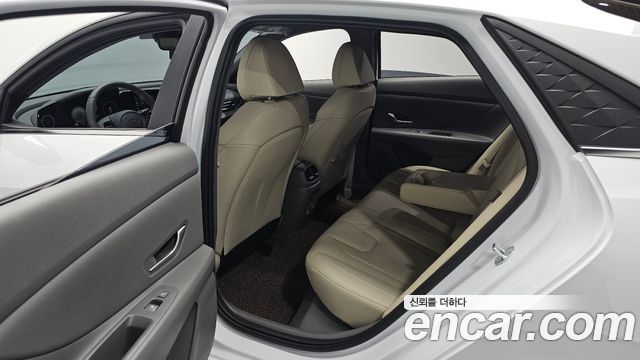 Hyundai Avante (CN7) 1.6 Inspiration 2024 — фото 12