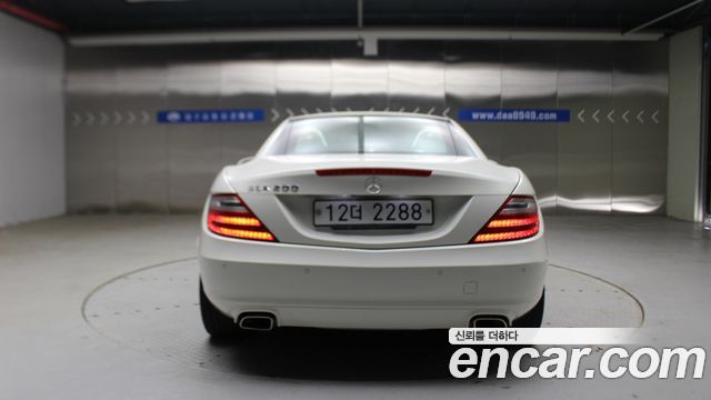 Mercedes-Benz SLK-Class 200 Blue Efficiency R172 2013 — фото 4