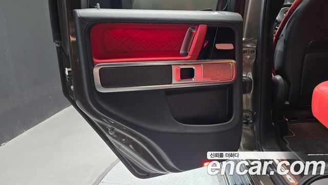 Mercedes-Benz G-Class (W463b) AMG G63 Manufaktur 2024 — фото 25