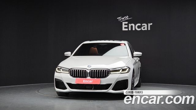 BMW 5 Series (G30) 520i M Sport 2023 — фото 3