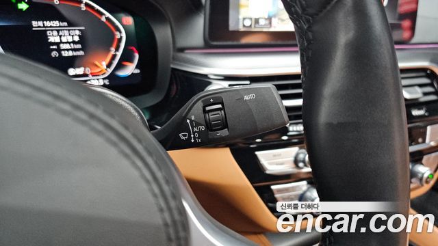 BMW 5 Series (G30) 520i M Sport 2023 — фото 16