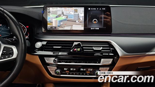 BMW 5 Series (G30) 520i M Sport 2023 — фото 18