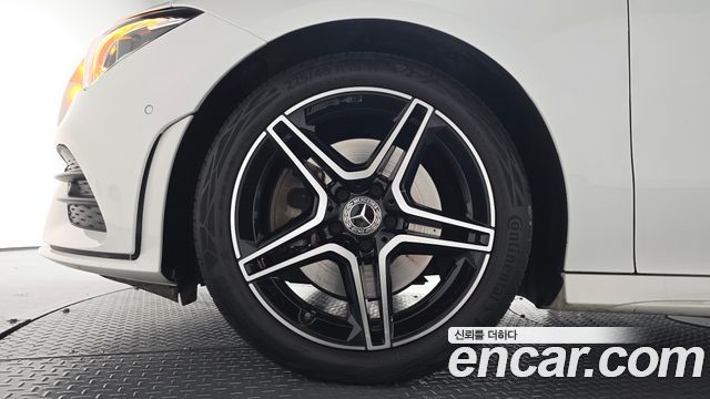 Mercedes-Benz CLA-Class (C118) CLA250 4MATIC 2023 — фото 5