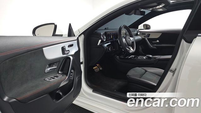 Mercedes-Benz CLA-Class (C118) CLA250 4MATIC 2023 — фото 10