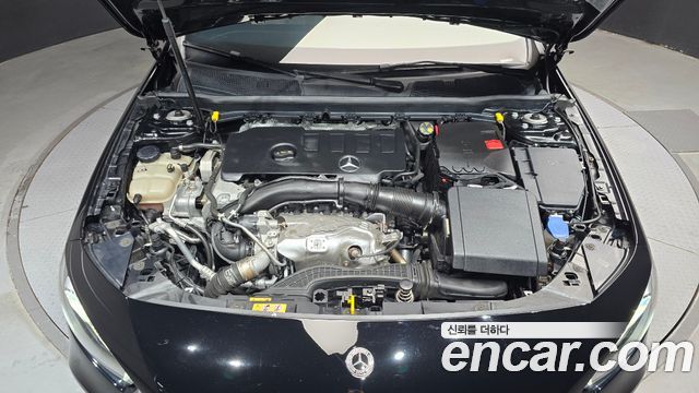Mercedes-Benz A-Class (W177) A220 Sedan 2022 — фото 6