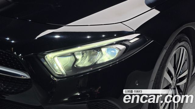 Mercedes-Benz A-Class (W177) A220 Sedan 2022 — фото 22