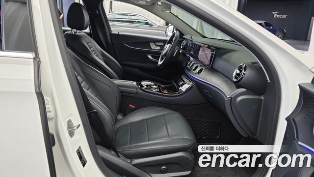 Mercedes-Benz E-Class (W213) E300 4MATIC Avnatgarde 2017 — фото 11