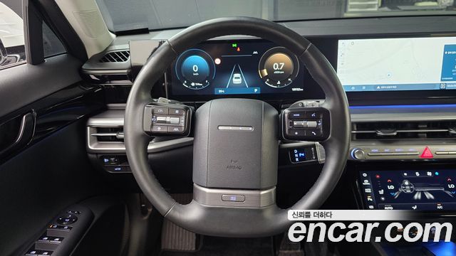 Hyundai Grandeur (GN7) 2,5 Gasoline 2WD Premium 2023 — фото 13