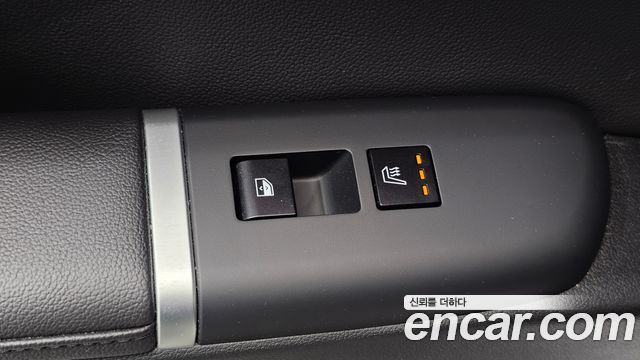 Hyundai Grandeur (GN7) 2,5 Gasoline 2WD Premium 2023 — фото 19
